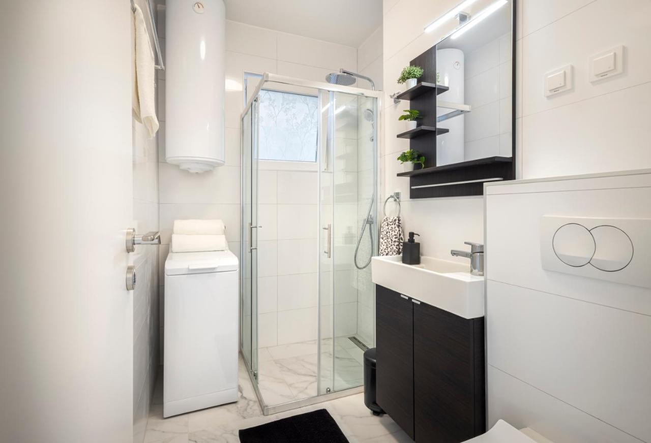 Bilini Castropola Apartment Luaran gambar